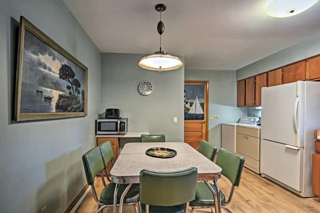 Lake Huron House With Grill And Beach Access! East Tawas Bagian luar foto