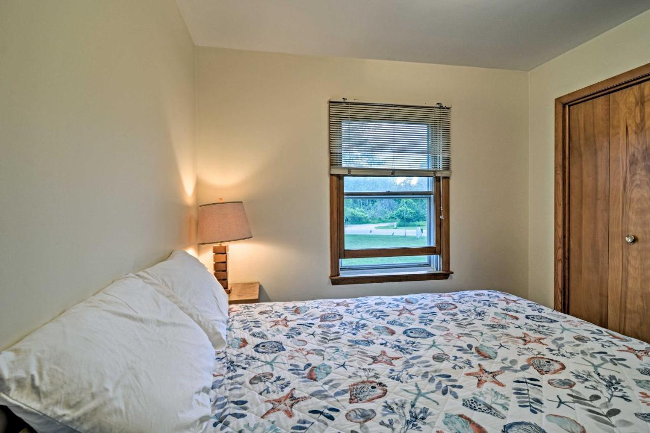 Lake Huron House With Grill And Beach Access! East Tawas Bagian luar foto